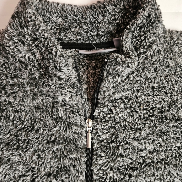 Jason Maxwell Womens Gray And Black Zip Up Furry Vest Size 3X - Picture 3 of 10
